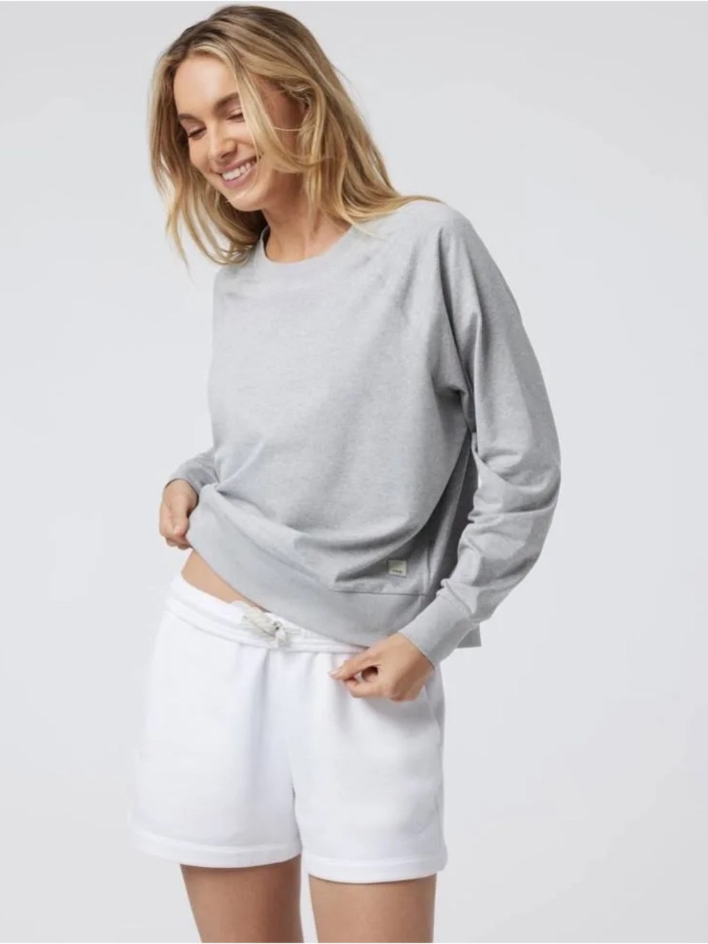 Vuori Halo Gray Crewneck Long Sleeve Pullover